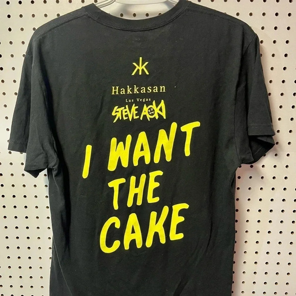 Steve Aoki “I Want  That Cake” Shirt - Picture 2 of 3